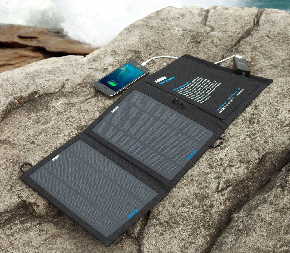 Outdoor Solar Charger for iPad iPhone